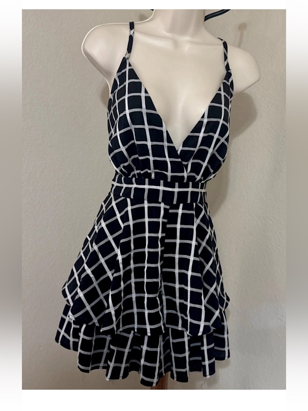 Black Grid Halter Short Dress — Pleated A‑Line Mini — Summer Casual Size Large